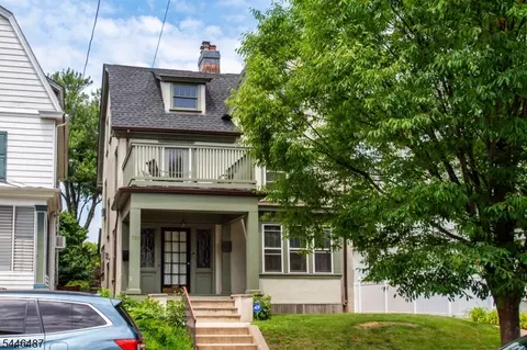 786-788 Lake St, Newark, NJ 07104