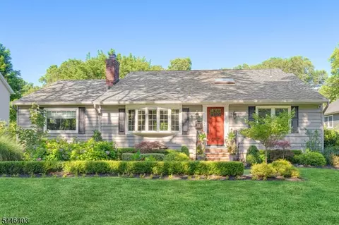 131 S Highwood Ave, Glen Rock, NJ 07452