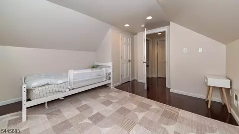 28 Ferndale Rd, Wayne, NJ 07470 photo 23