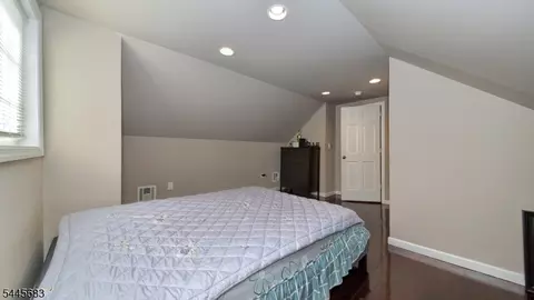 28 Ferndale Rd, Wayne, NJ 07470 photo 29
