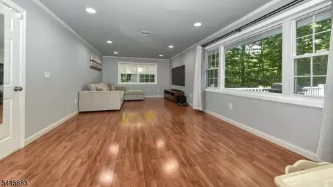 28 Ferndale Rd, Wayne, NJ 07470 photo 12