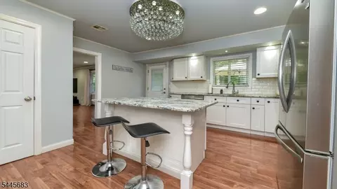 28 Ferndale Rd, Wayne, NJ 07470 photo 10