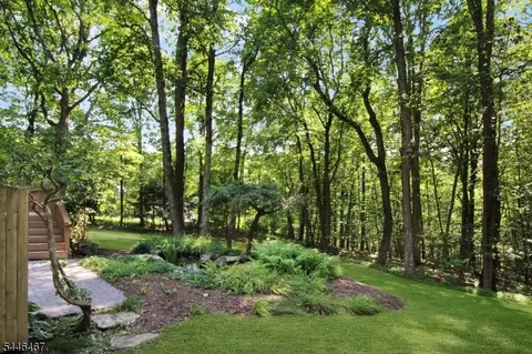 Exterior - 7 Janice Dr, Hackettstown, NJ 07840 photo 8 of 10