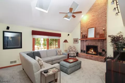 Living - 7 Janice Dr, Hackettstown, NJ 07840 photo 1 of 2