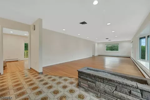 Living - 26 Alpine Dr, Wayne, NJ 07470 photo 1 of 8
