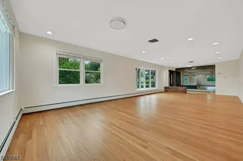 Living - 26 Alpine Dr, Wayne, NJ 07470 photo 3 of 8