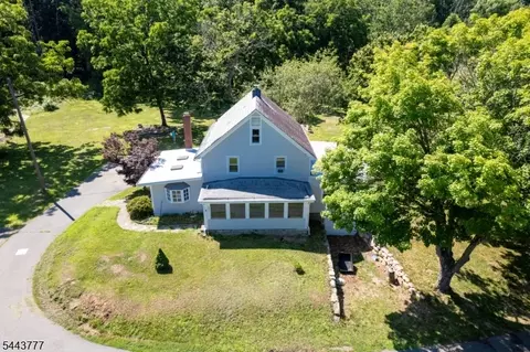 397 Berkshire Valley Rd, Wharton, NJ 07885