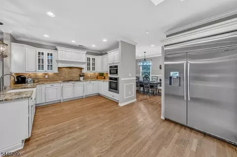 3 Cliff Rd, Wayne, NJ 07470 photo 4