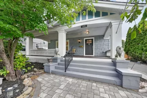 121 E Maple Ave, Bound Brook, NJ 08805