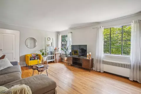 93 Troy Dr # D, Springfield, NJ 07081 photo 5