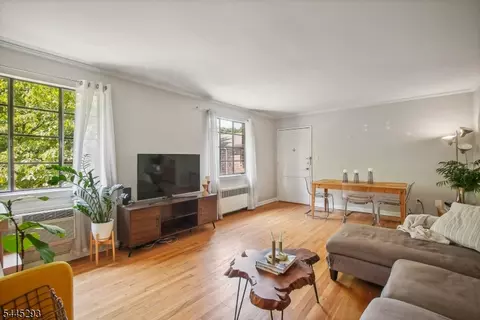 93 Troy Dr # D, Springfield, NJ 07081 photo 4