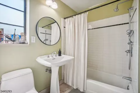 93 Troy Dr # D, Springfield, NJ 07081 photo 11