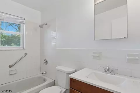 1121 Valley Rd #A, Wayne, NJ 07470 photo 14