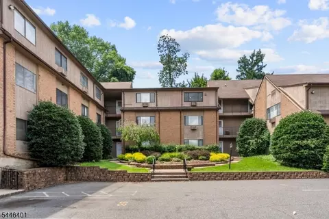 88-96 Boulevard #304, Passaic, NJ 07055