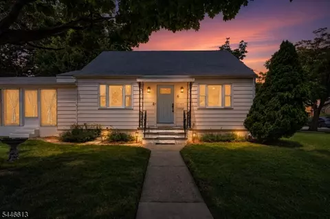 6 Elm Hill Rd, Clifton, NJ 07013