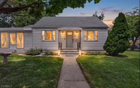 6 Elm Hill Rd, Clifton, NJ 07013