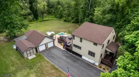 62 Two Bridges Rd, Lincoln Park, NJ 07035