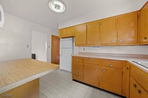 7 Freeman Pl, Nutley, NJ 07110 photo 13