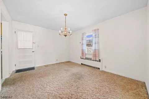 7 Freeman Pl, Nutley, NJ 07110 photo 8
