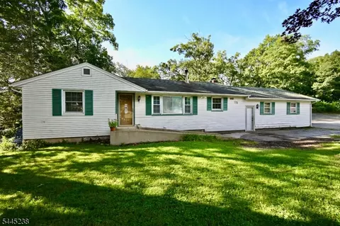 45 Espanong Rd, Lake Hopatcong, NJ 07849
