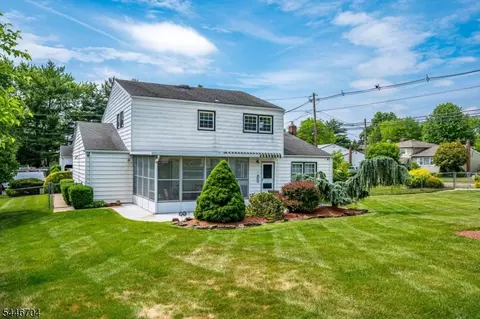 Exterior - 2 Eagle Rd, Edison, NJ 08820 photo 7 of 9