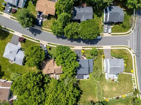 View/Area - 2 Eagle Rd, Edison, NJ 08820 photo 2 of 6