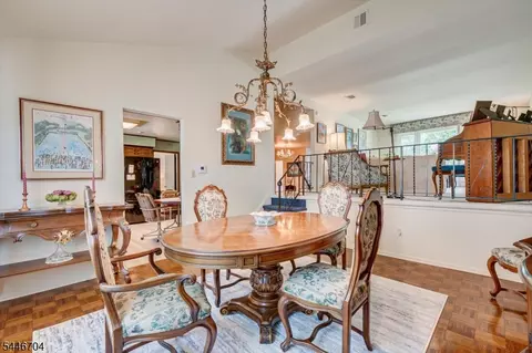 Dining - 2 Eagle Rd, Edison, NJ 08820 photo 3 of 3