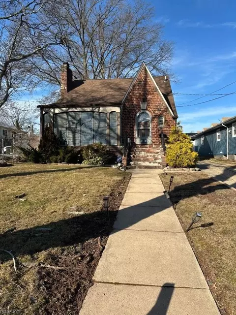 123 E 6th Ave, Roselle, NJ 07203