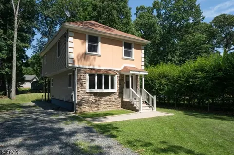 139 Harris Ave, Stanhope, NJ 07874