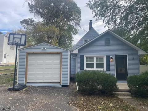 3 Harrison Ave, Titusville, NJ 08560