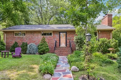 30 Ferndale Rd, Madison, NJ 07940
