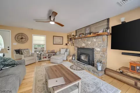 Living - 26 Mackenzie Rd, Hampton, NJ 08827 photo 1 of 1