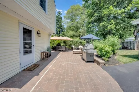 Exterior - 26 Mackenzie Rd, Hampton, NJ 08827 photo 7 of 11