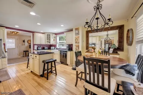 Kitchen - 26 Mackenzie Rd, Hampton, NJ 08827 photo 1 of 4