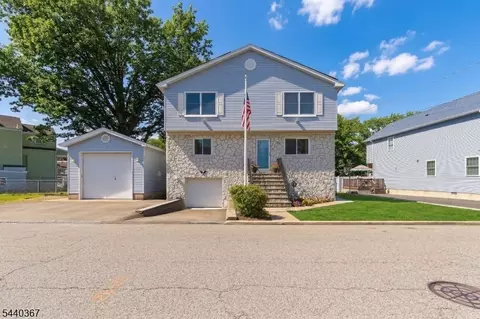 7 Franklin St, Little Ferry, NJ 07643