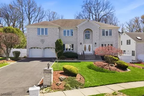 343 Mckinley Ave, Edison, NJ 08820