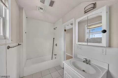 114 Peck Ave, Newark, NJ 07107 photo 14