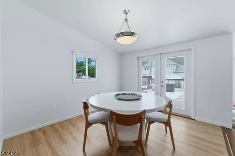 Dining - 29 Daniel St, Dover, NJ 07801 photo 3 of 3