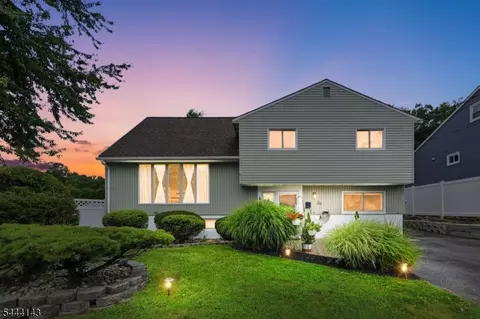 Exterior - 29 Daniel St, Dover, NJ 07801 photo 11 of 11