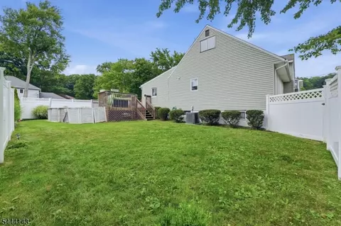 Exterior - 29 Daniel St, Dover, NJ 07801 photo 8 of 11