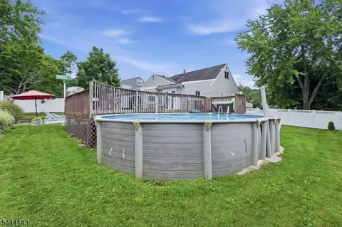 Exterior - 29 Daniel St, Dover, NJ 07801 photo 7 of 11