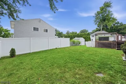Exterior - 29 Daniel St, Dover, NJ 07801 photo 9 of 11