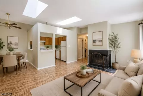 107 Rachel Ct, Franklin Park, NJ 08823