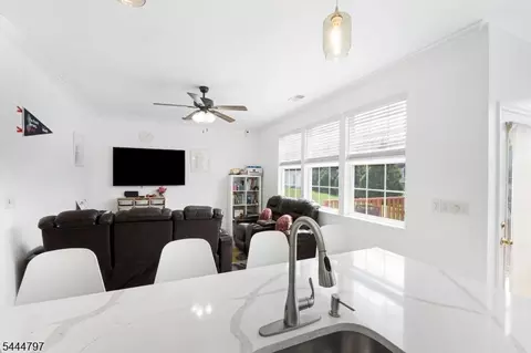 25 Rolling Rapids Ct, Hackettstown, NJ 07840 photo 12