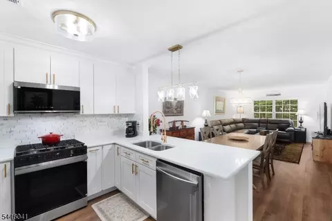134 Whisper Way, Ledgewood, NJ 07852