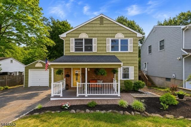 180 River Dr, Lake Hiawatha, NJ 07034