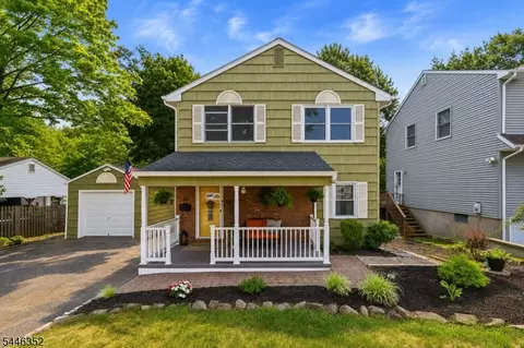 180 River Dr, Lake Hiawatha, NJ 07034