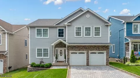 224 N 18th St, Kenilworth, NJ 07033