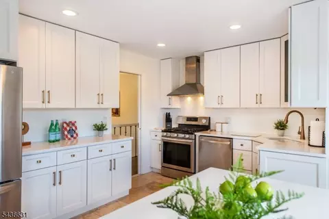 15 Bogert Place Aka 15, Clifton, NJ 07013