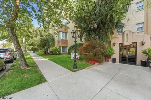 19-31 Lyons Ave #207, Newark, NJ 07112